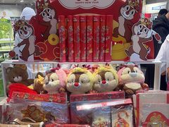 -名创优品(机场路百信广场店)
