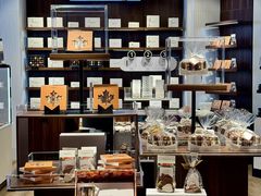 -Laderach 莱德拉(上海环贸iapm店)