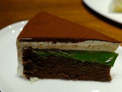 巧克力抹茶蛋糕-black rainbow coffee