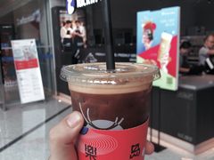 黑金气泡美式-瑞幸咖啡(汇日央扩国际广场店)