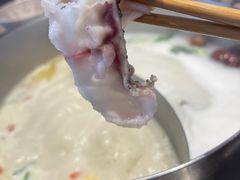 鱼骨浓汤-江小渔鲜鱼火锅(辽沈二街店)
