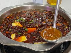 麻辣锅-重庆何乌鱼(南湖逸家店)