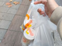 -85度C(生甜甜圈研究工坊·上海平凉店)