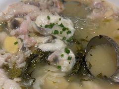 -严记小天府酸菜鱼(西四路店)