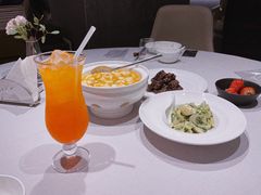 桃红色眼泪-屋里厢上海菜馆