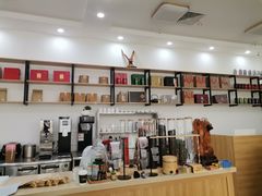 -万润国际酒店用品市场(曹安国际商城店)