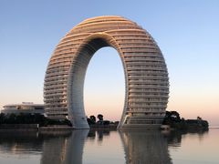 -湖州太湖旅游度假区-月亮广场