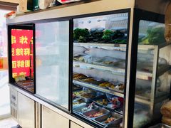 自助取餐区-二钢串叔麻辣烫(华龙大厦店)