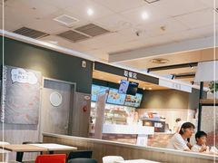 大堂-肯德基(珠峰店)