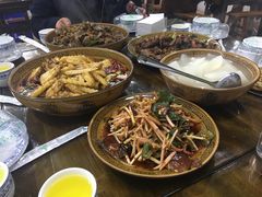 -一品红烧鸭特色川菜(三岔湖店)