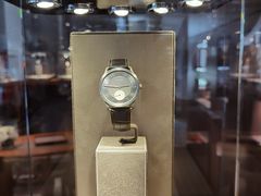 -HERMES(湖滨银泰in77店)