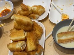 -李与白包子铺(桐梓林店)