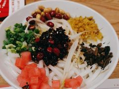 -怪噜范·老贵阳街头名小吃(数博万达店)