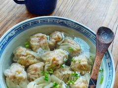 虾肉小馄饨-王家沙点心店(南京西路总店)