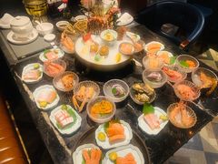-半岛翡丽海鲜自助餐厅(观风亭店)