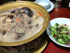 -窄巷子陕菜馆·地道陕西菜(粉巷店)