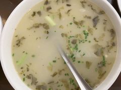 酸菜豆瓣汤-飞虹鱼馆(春华路店)