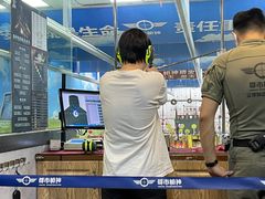 -都市枪神实弹射击俱乐部