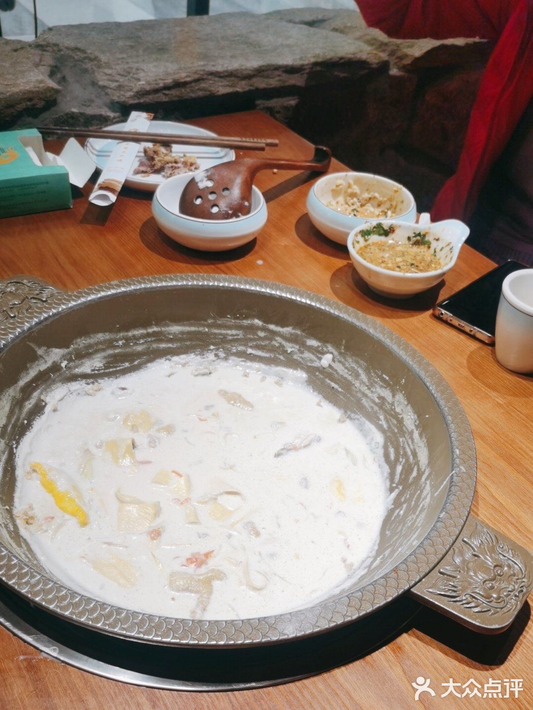 核桃花生浆锅底，呈贡最有特色的火锅店