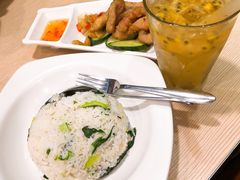 -佰搭果·广式茶餐厅(西华路店)