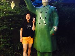 -莓园冰淇淋店