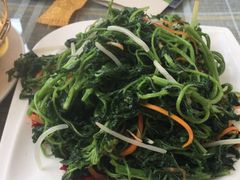 -天天向上素食餐厅(五台山店)