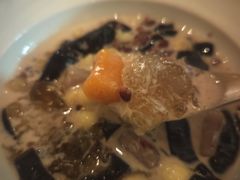 -RUXU入续糖水铺与包(卓悦中心店)