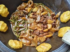 -东北烧烤铁锅炖水库鱼