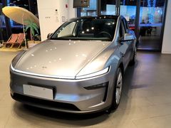 -TESLA 特斯拉(上海太古汇体验店)