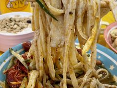 -嗨皮儿·现蒸面皮(抄纸巷店)