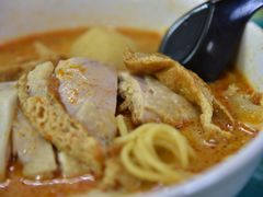 -亚王咖喱鸡米粉面