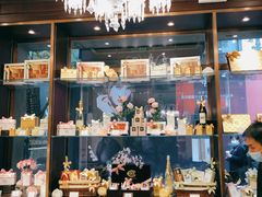 面包甜点陈列柜-COVA(新天地Xintiandi店)