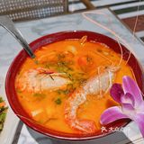 终于吃到很正的泰式饭菜啦！[加油]