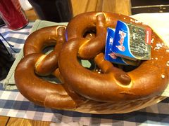 德式碱水面包棒-Paulaner·德国帕拉娜自酿啤酒餐厅(海上世界店)