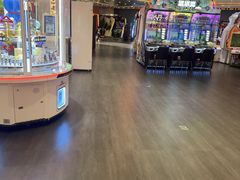 -反斗乐园π·电玩·高空拓展·蹦床(龙华天虹店)