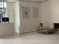 -卡罗酒店(东门晒布地铁站店)