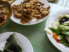 -华龙特色大骨鸡农家菜馆