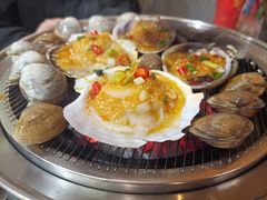 -围炉肉舍•炭烤活鳗•丹东海鲜烤肉(步行街店)