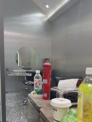 -Tloml salon