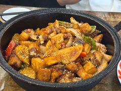 -老钟家烤羊排·敦伊阁清真餐厅胡羊焖饼