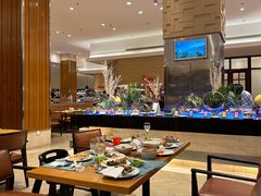 -亚龙湾希尔顿自助餐厅·海鲜·烧烤·沙滩BBQ·现场乐队