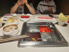 -海底捞火锅鲜切牛肉主题店(长寿路店)