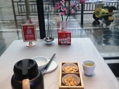 -有红鸡毛店·川菜(建设路店)