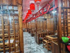 -果松木炭酸菜铜火锅·外婆参鸡汤