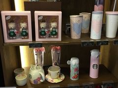 零售区-星巴克(南翔五彩城店)