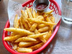 炸薯条-Grinder 绞肉机汉堡(武定路店)