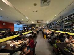 大堂-大头虾越式风味餐厅(光明广场店)