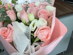 -上海星瀚奔驰4S店(红柳路店)