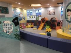 -戊辰亲子游泳俱乐部