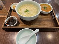 蟹粉黄金汤面-蟹上黄·蟹黄面·江南糖水(人民广场店)